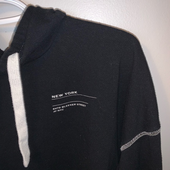cropped hoodie - Picture 2 of 2
